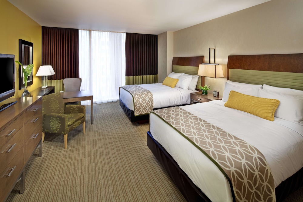 Fairmont Pittsburgh 25/75