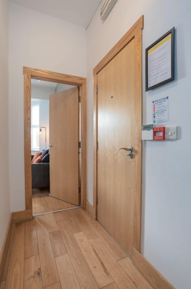 Eden Apartments Belfast 5/50