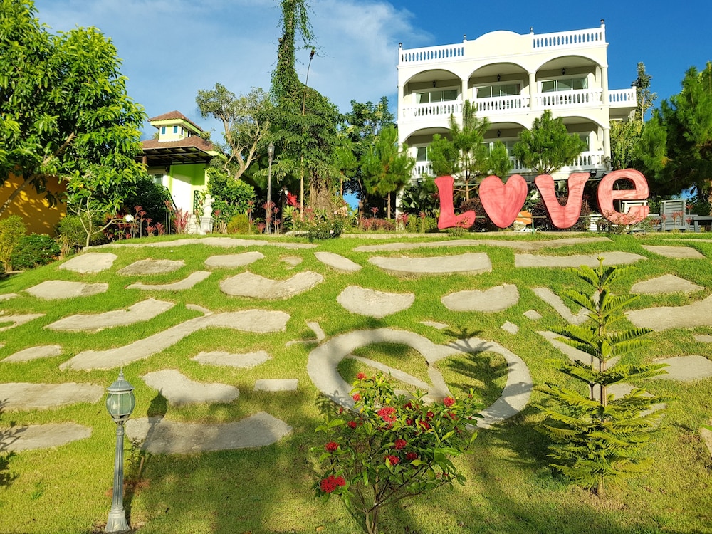Foresta Hill Resort 37/41