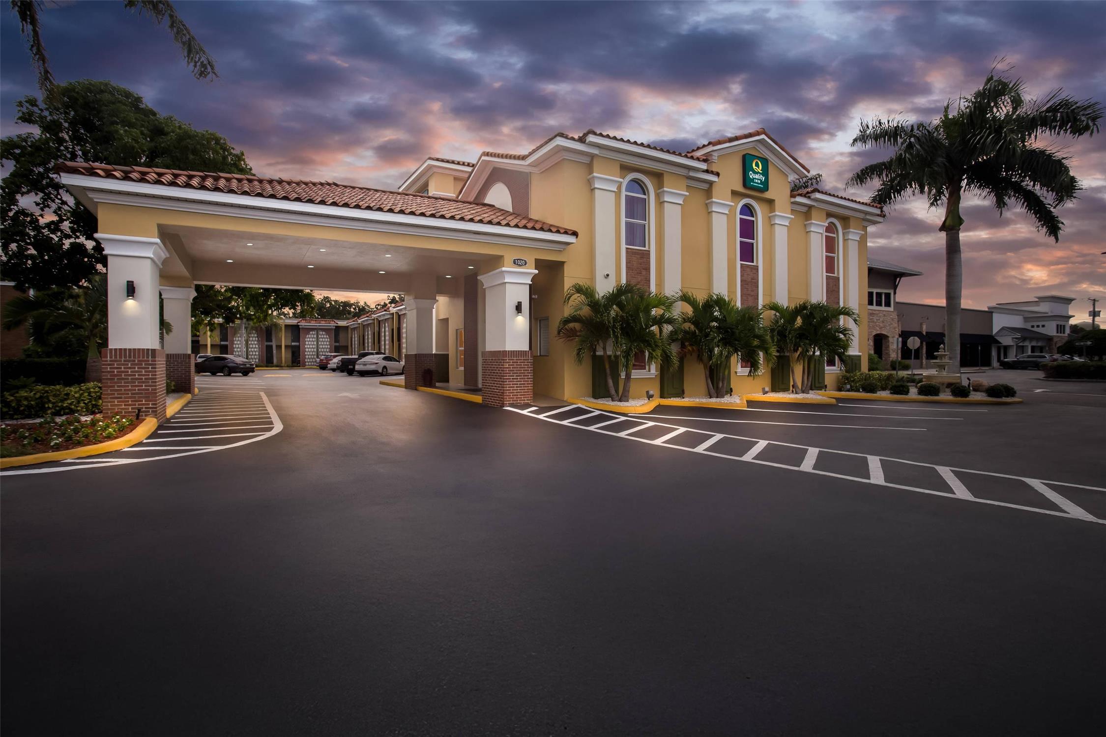 Quality Inn Tampa Airport - Cruise Port 66/69