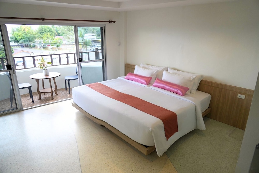 غرفة سوبيريور بسرير كوين بإطلالة على الجبل، Wild Orchid Villa Krabi 3/7