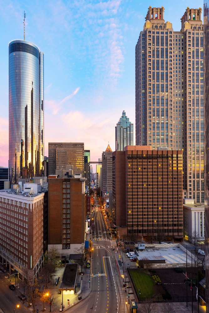 The Candler Hotel Atlanta Curio Collection by Hilton photo4