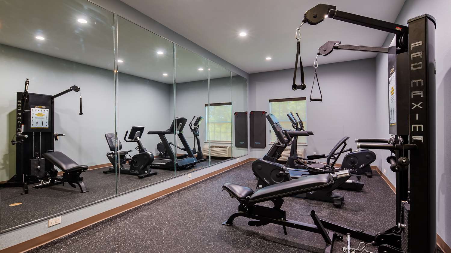 Best Western Ingleside Inn & Suites 21/37