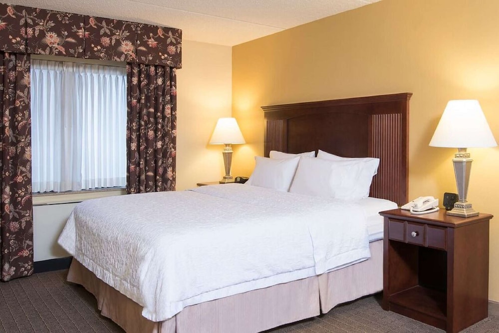 Hampton Inn Schenectady 5/48