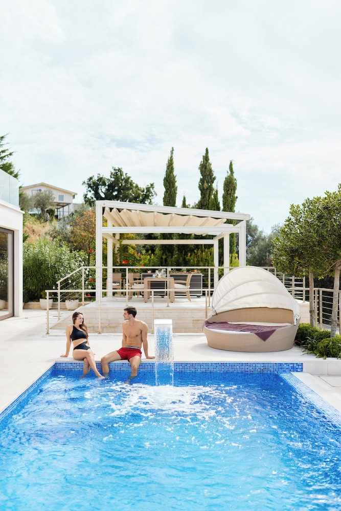 Ananti Resort, Residences and Beach Club 42/49