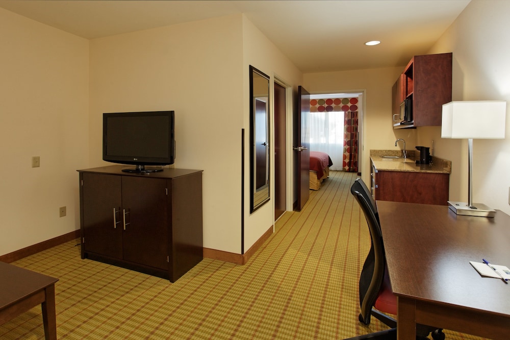 Holiday Inn Express Hotel Suites Florence Northeast 26/42