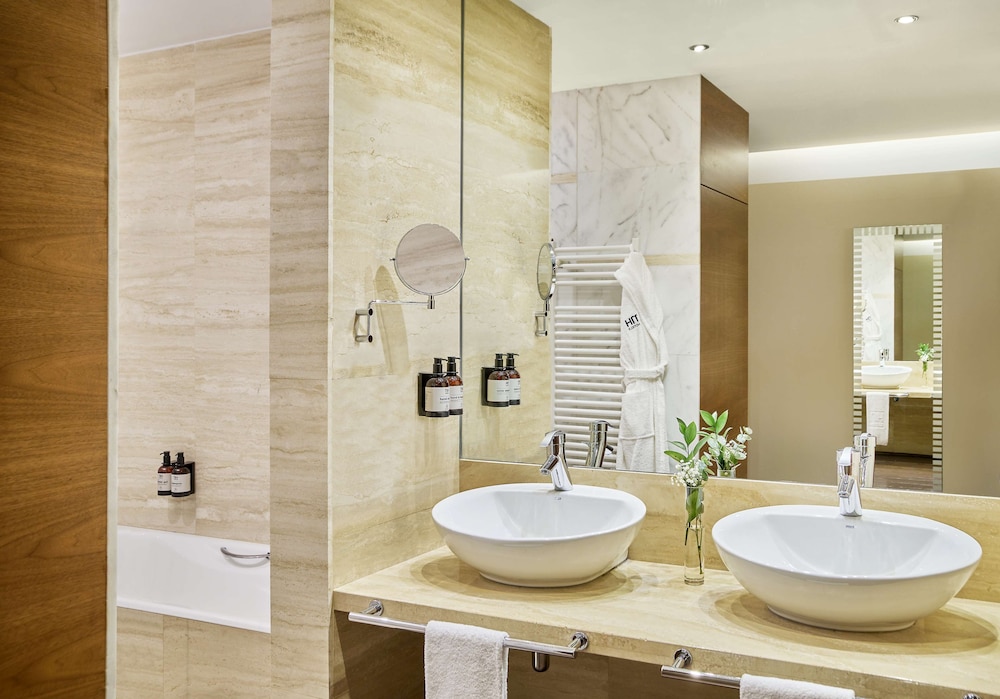 Nh Gran Hotel Casino Extremadura 50/50