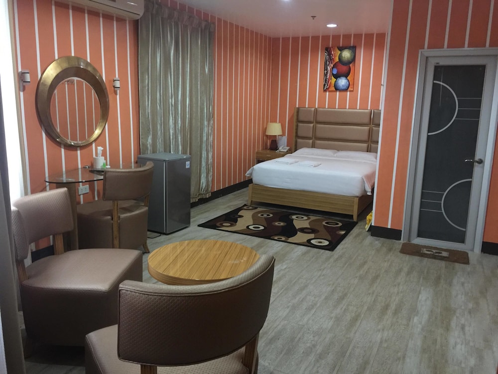 Jeamco Royal Hotel - Palawan 46/58