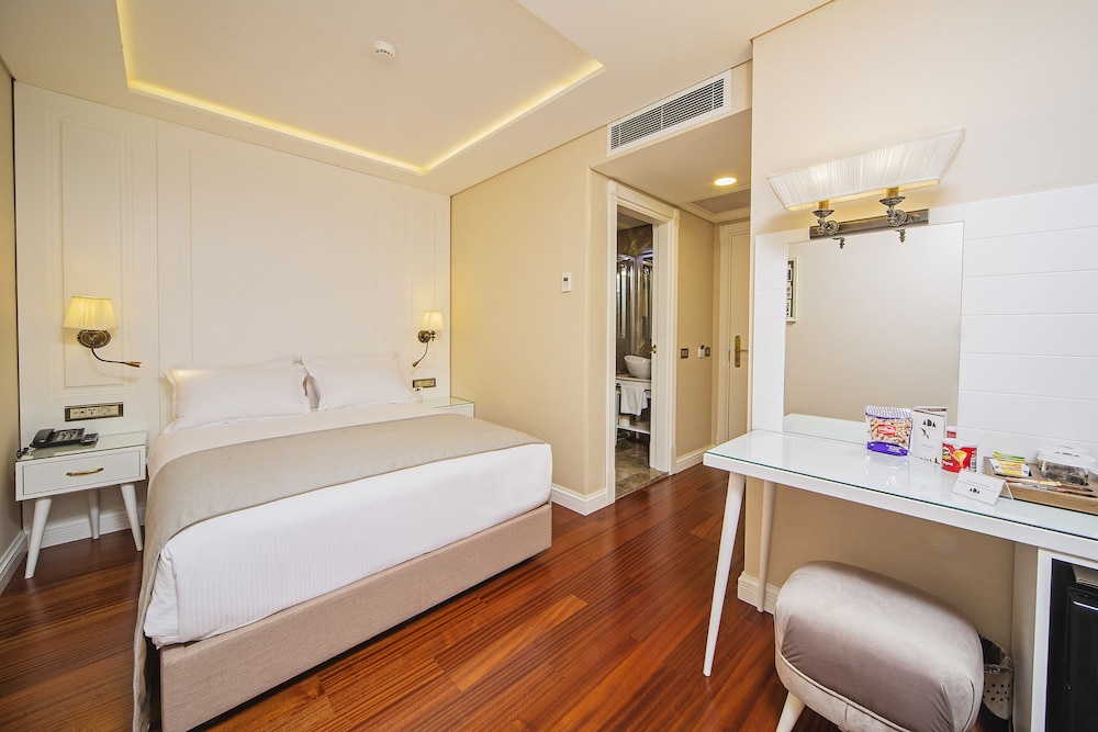 Ada Karakoy Hotel 11/60