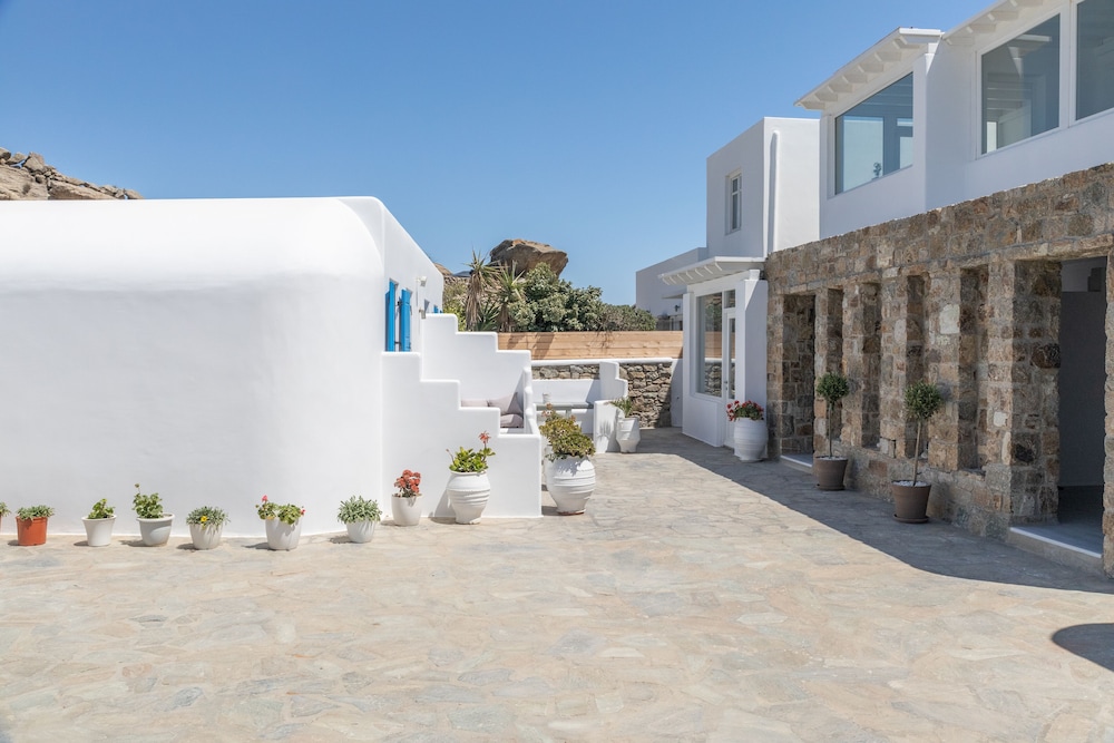 Sea & Stone Residence 43/50