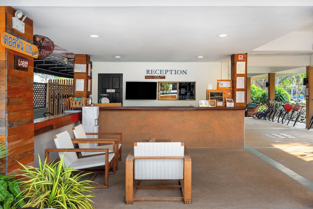 Dolphin Bay Resort 7/69