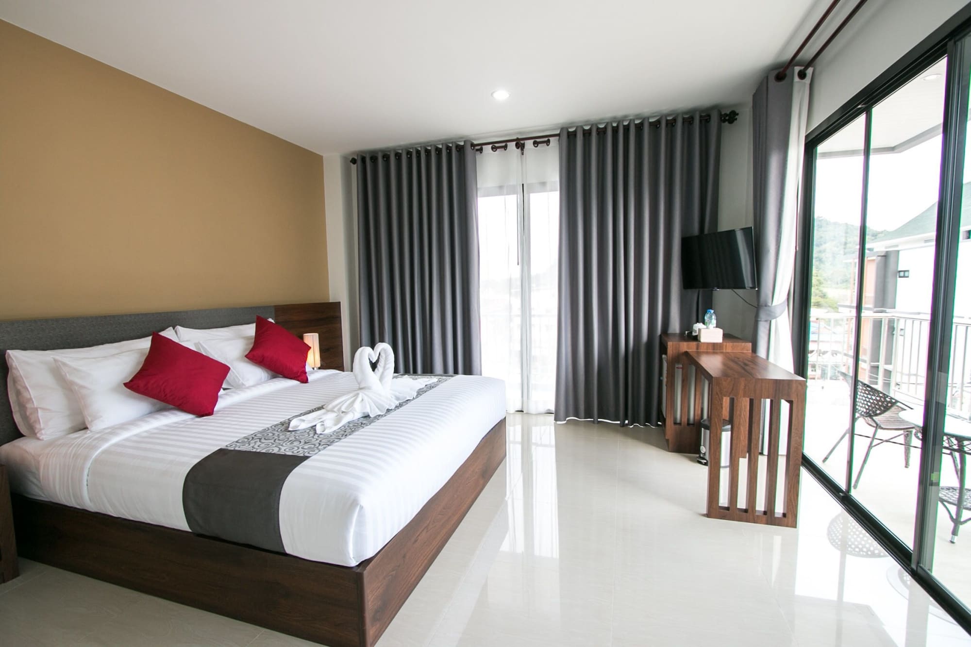 1 BEDROOM, DELUXE, DOUBLE BED