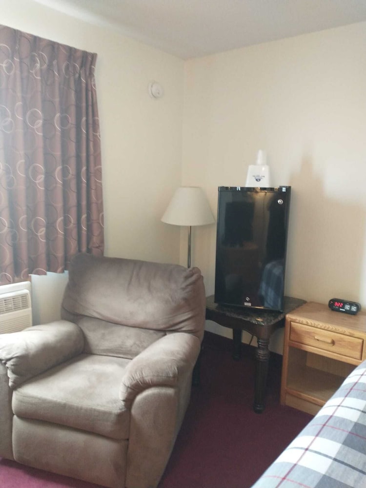 Sauk River Inn & Suites, a Travelodge by Wyndham 31/42