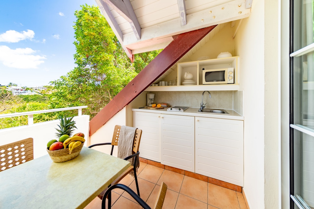 Pierre Vacances Sainte Anne Holiday Village 2/50