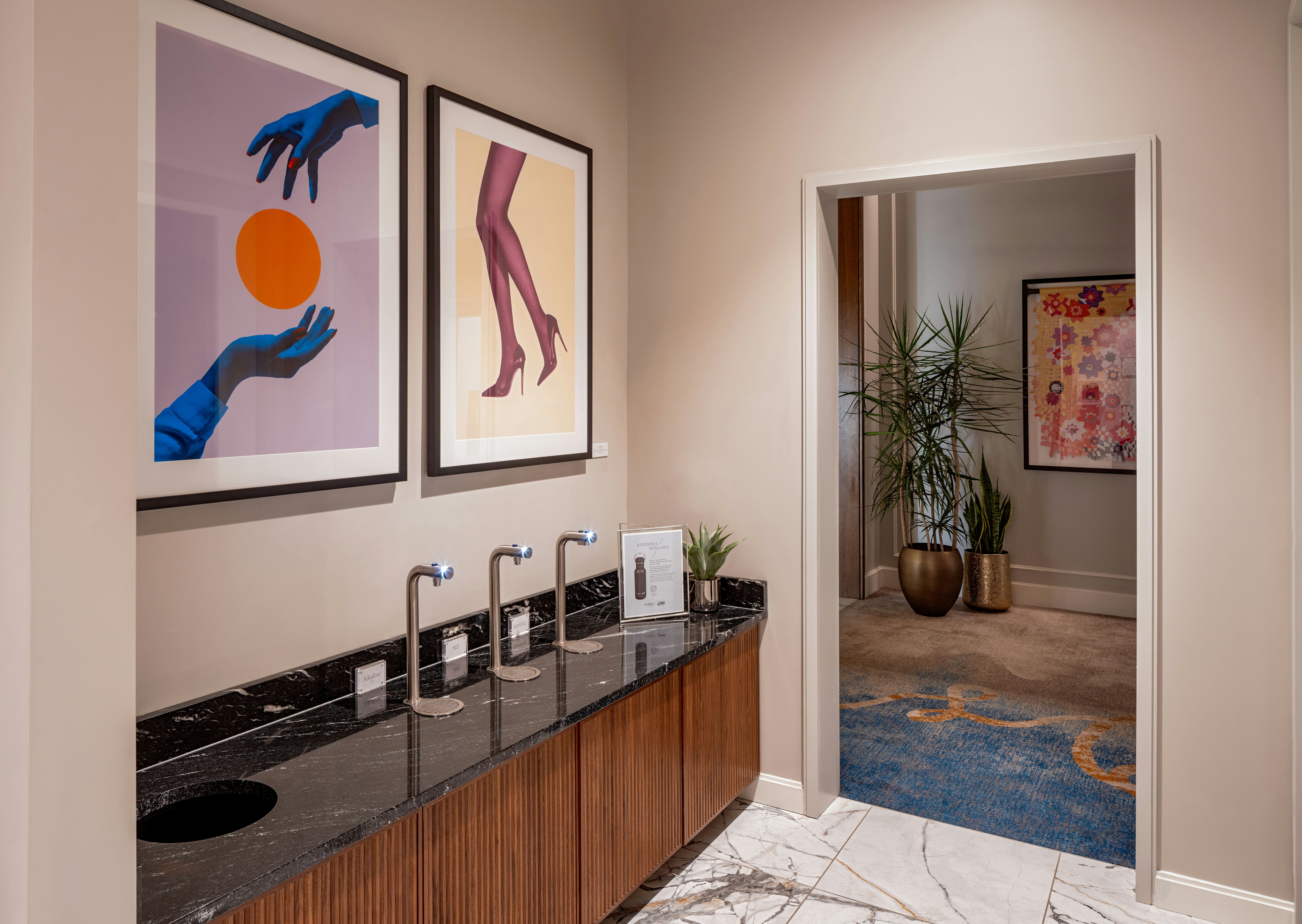 Tempo by Hilton Nashville Downtown 12/60