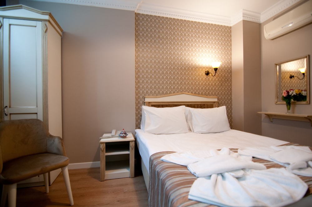 1 BEDROOM, ECONOMY