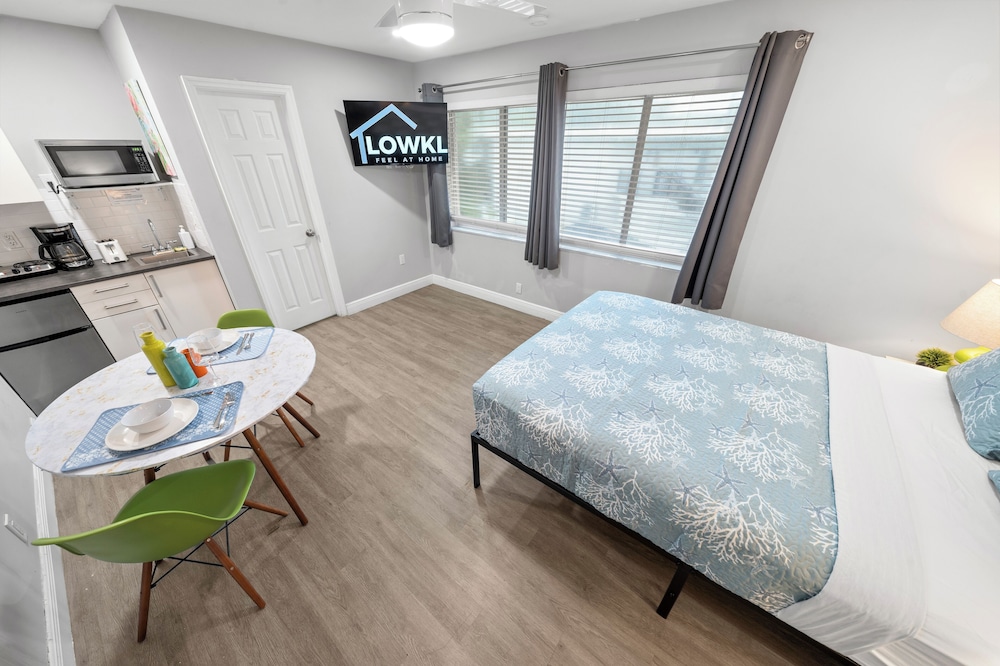 The Bridge at Cordova Boutique Hotel and Hostel 10/51