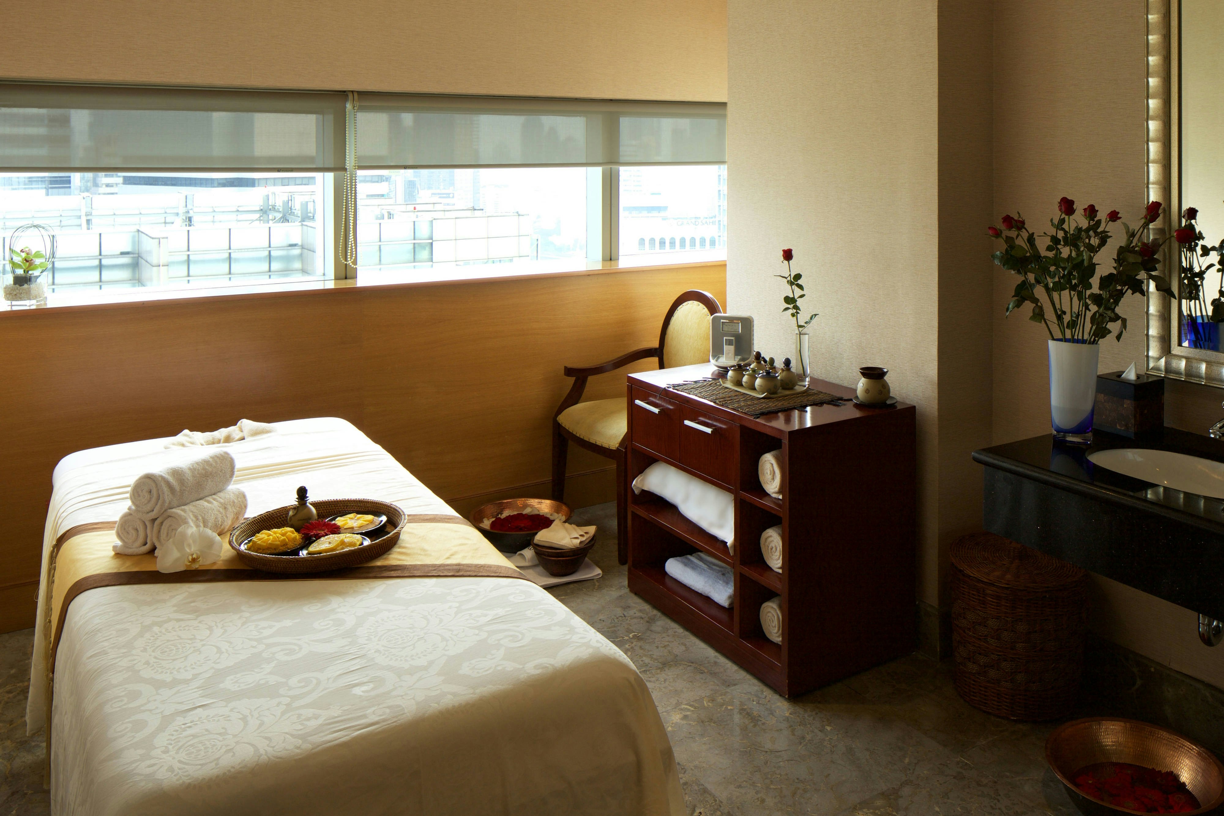 The Mayflower Jakarta Marriott Executive Apartments 2/9