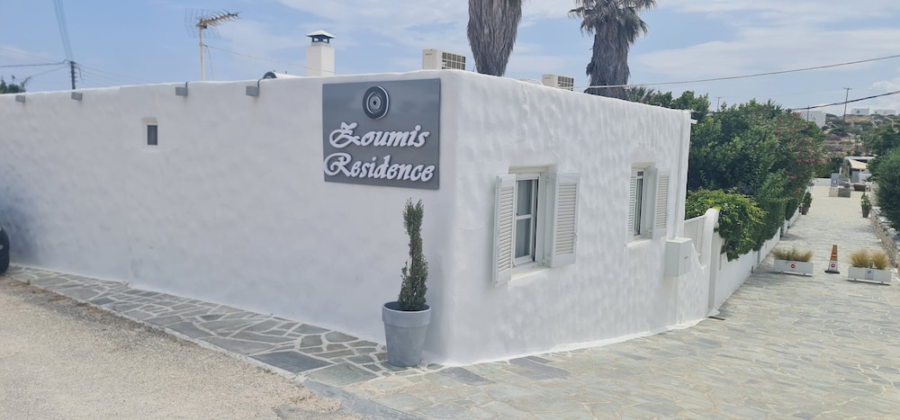 Zoumis Studios 5/50