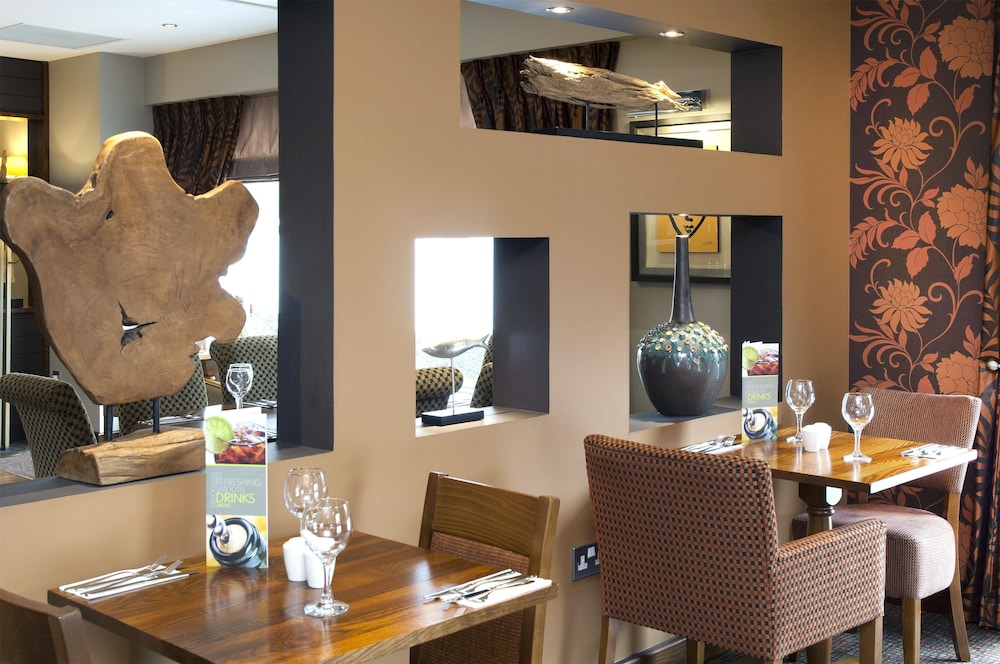 Premier Inn Camberley 28/32