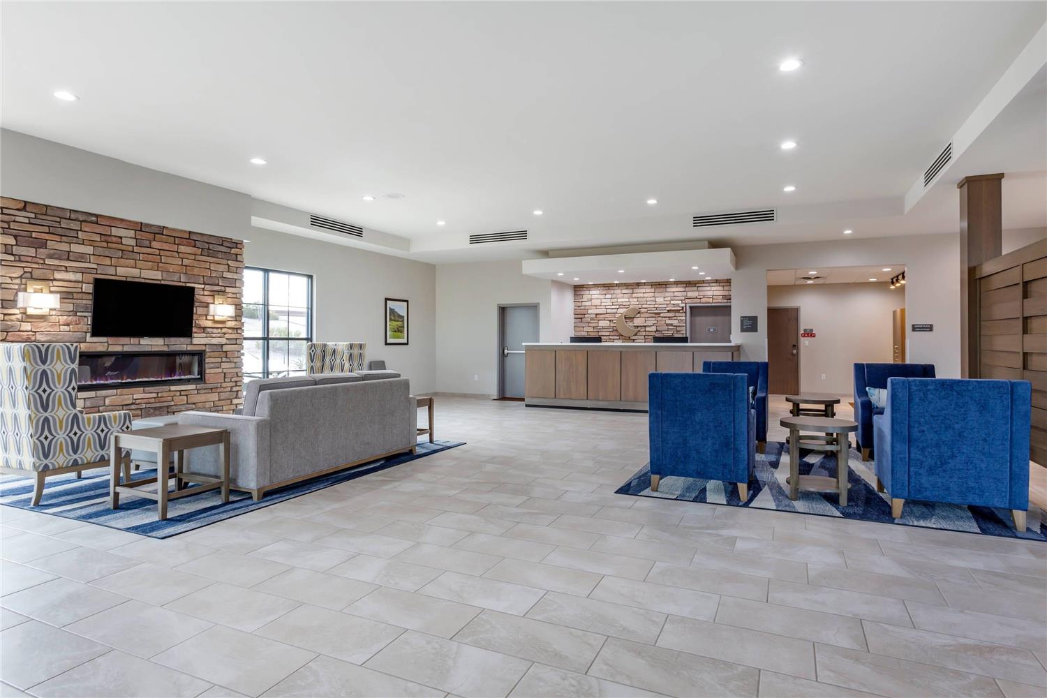 Comfort Suites Scottsdale Talking Stick Entertainment District 3/13