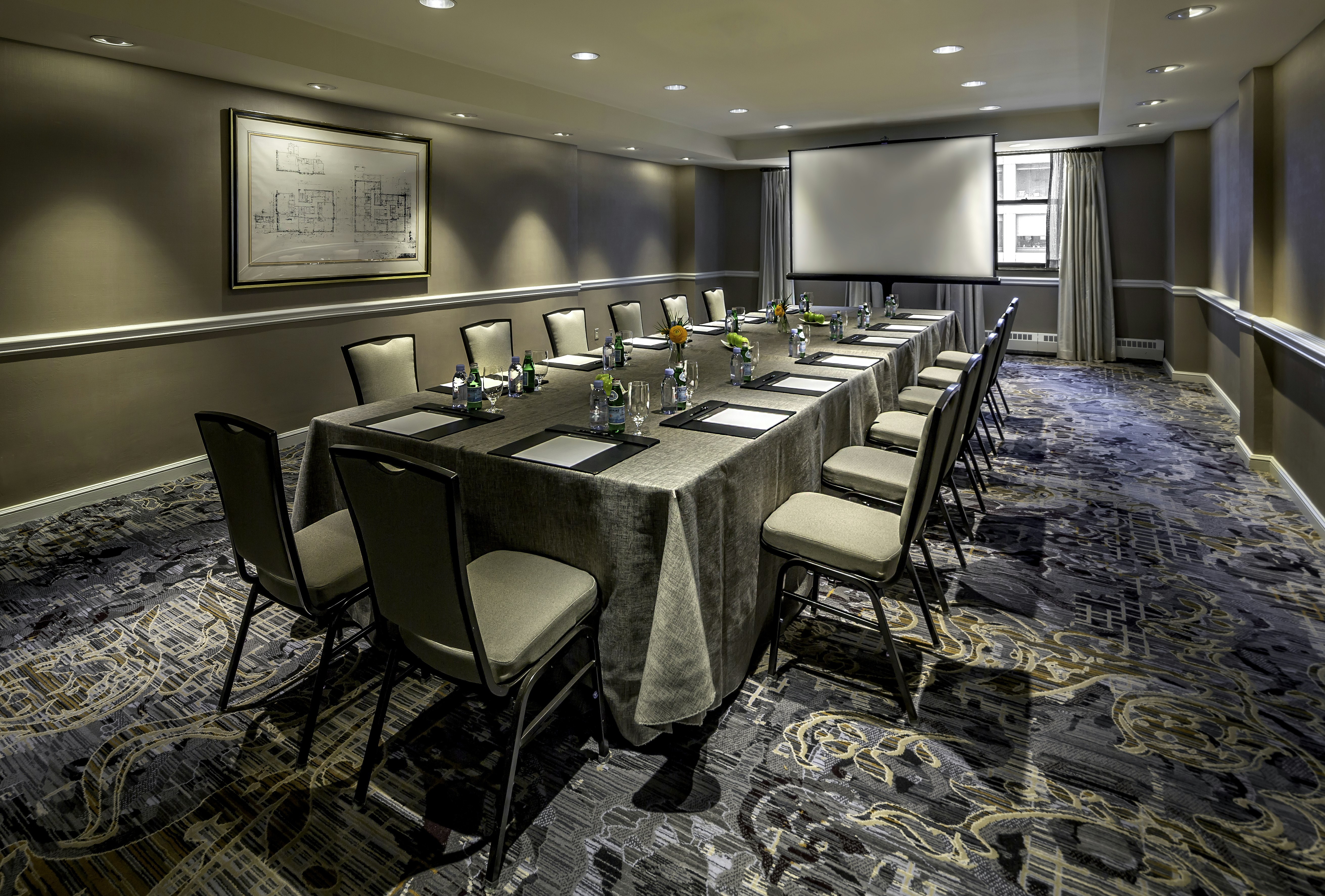 Intercontinental Chicago Magnificent Mile 42/50