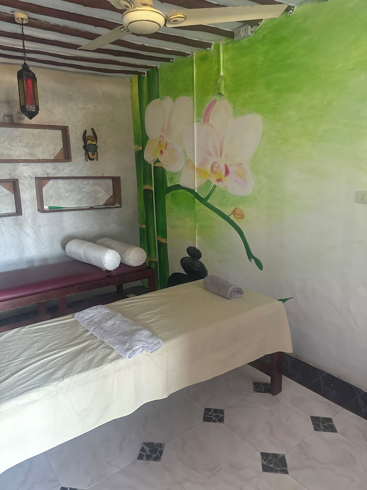 Zanzinite Beach Spa Hotel 14/39