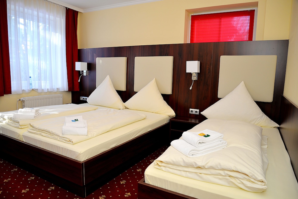 Hotel Neugrabener Hof 9/23