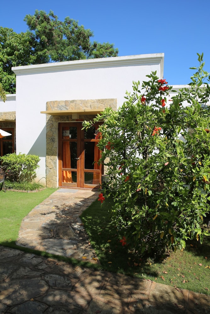 Acacia Tree Garden 6/63