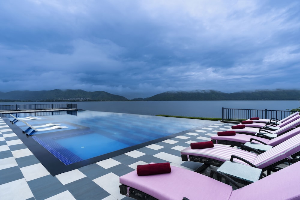Zana Lake Resort Udaipur 50/53