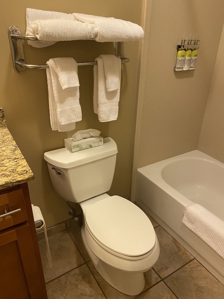 Candlewood Suites Williamsport 18/77