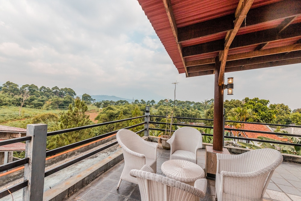 Hotel O Bogor Puncak Near Padang Golf Bukit Pelangi Formerly Gunung Geulis Village 45/61