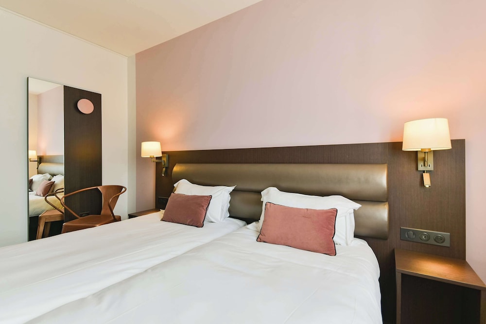 Hotel Kyriad Crepy En Valois 23/77
