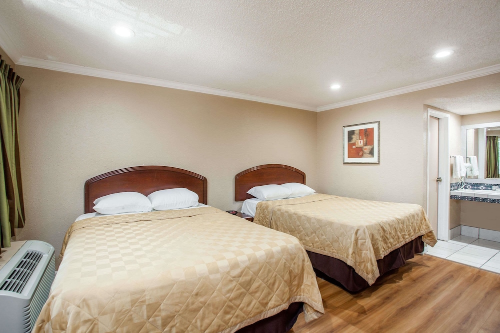 Express Inn & Suites Ontario 13/30