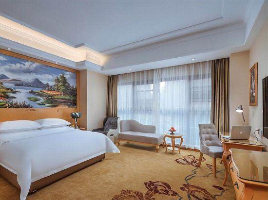 Vienna Hotel (Nanjing Qidi Street) 26/35