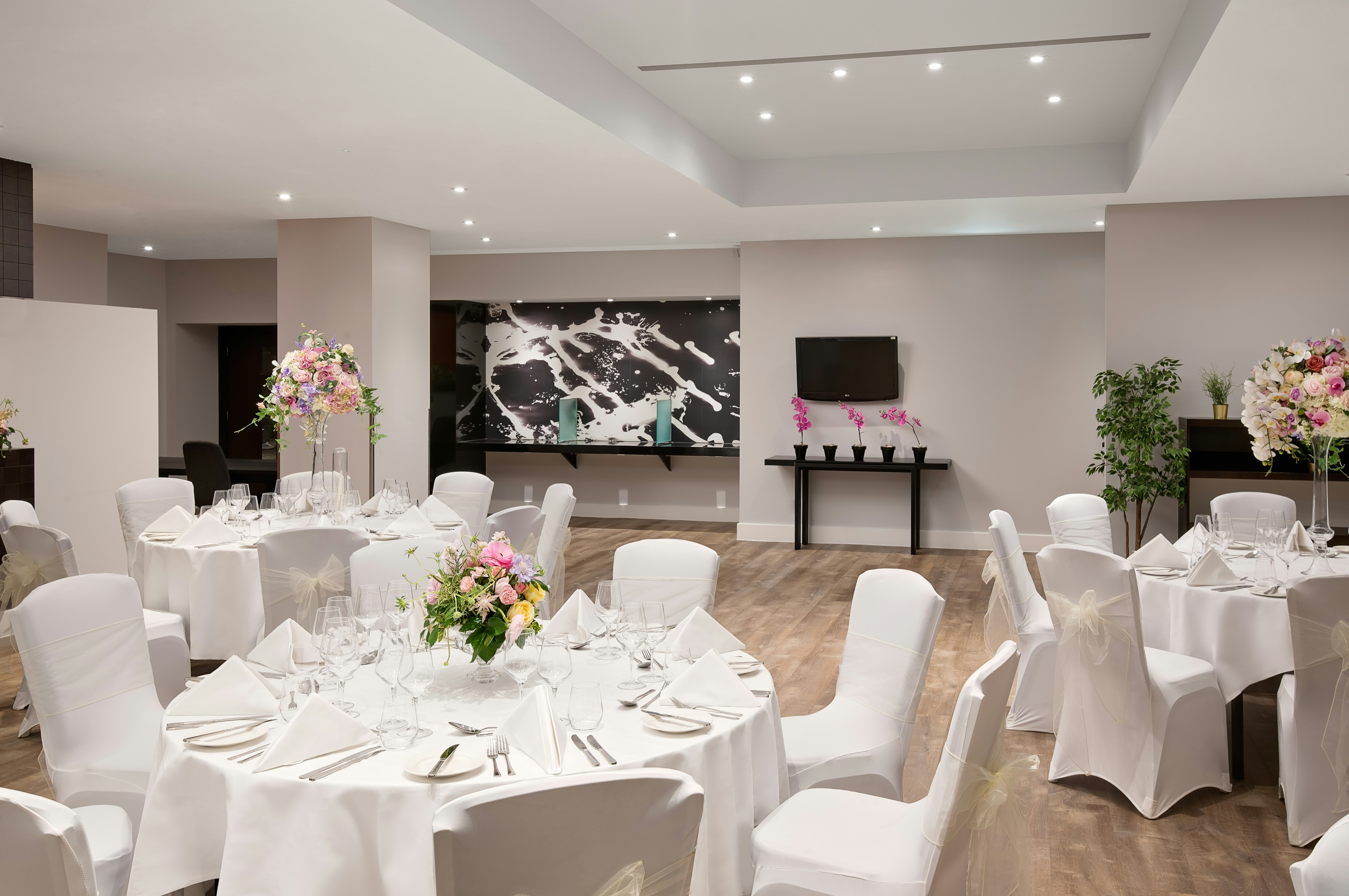 Hilton London Kensington 50/80