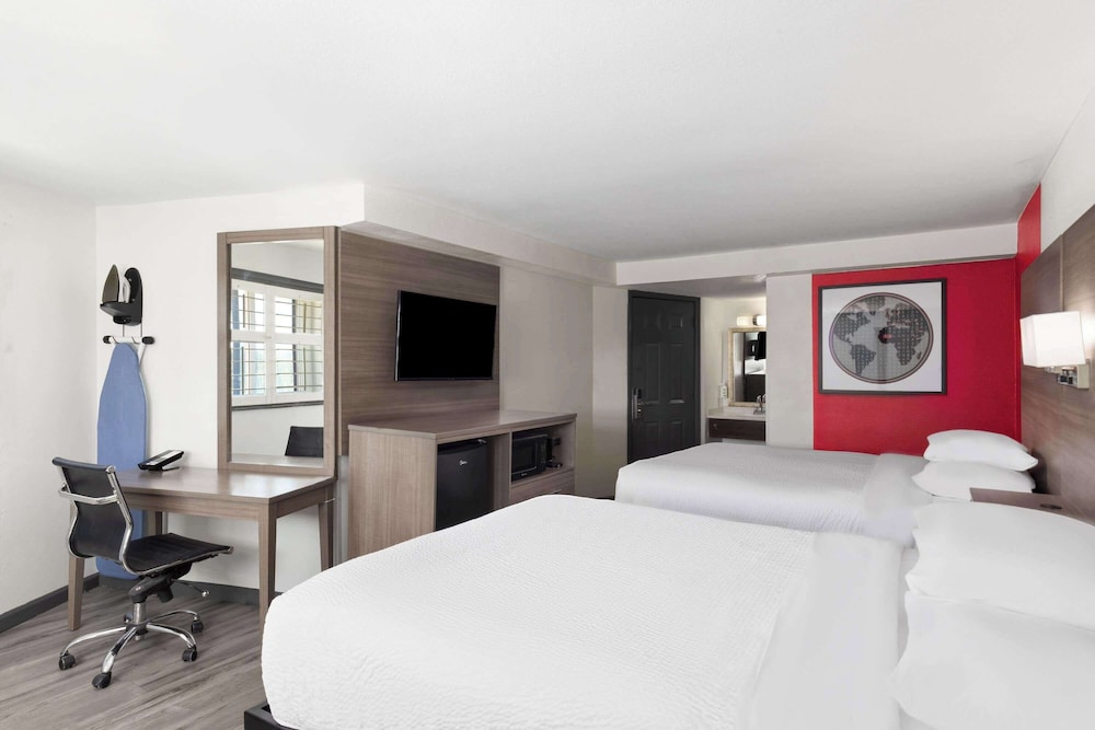 Ramada by Wyndham Medford Airport North 21/47