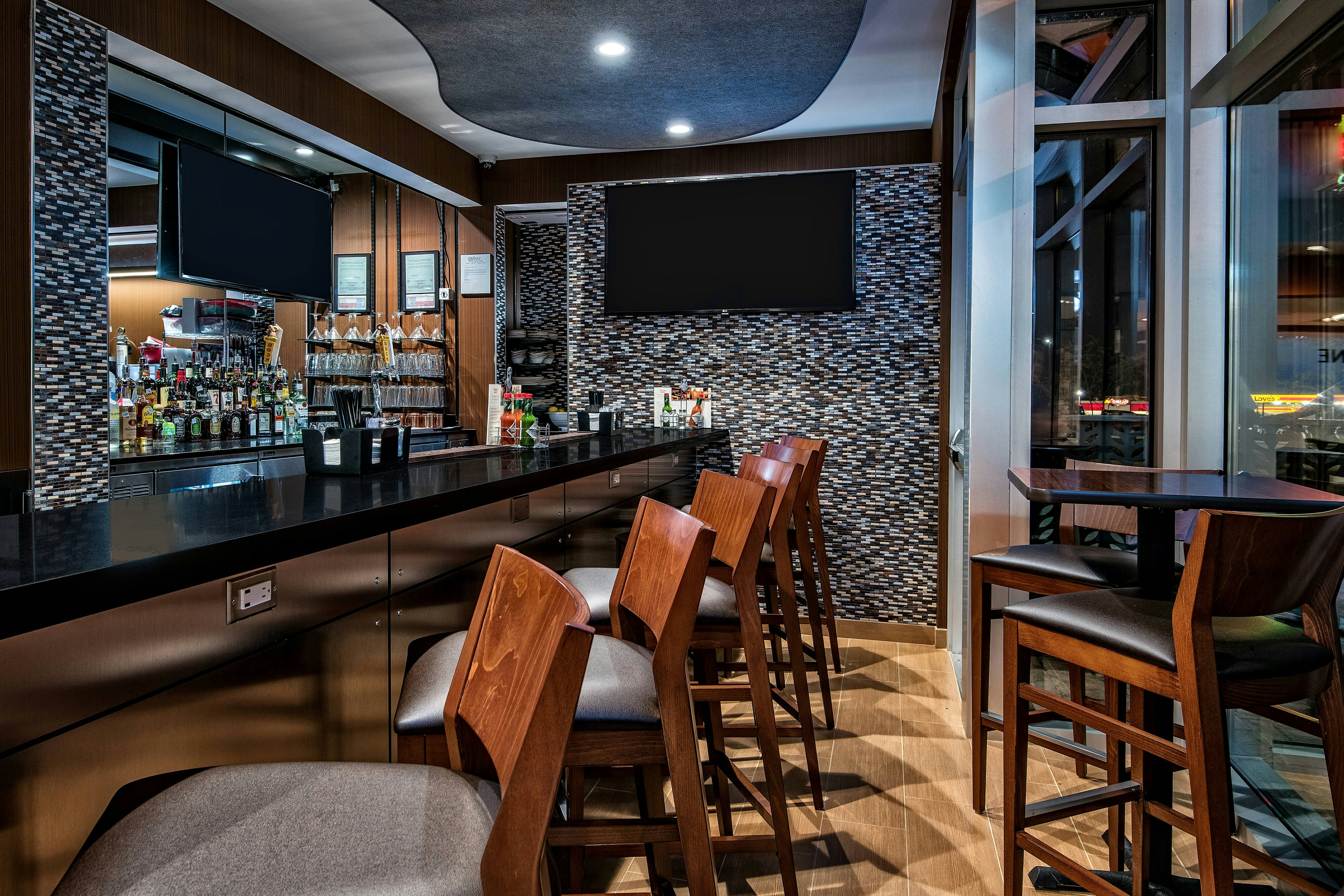 Fairfield Inn And Suites Van Canton Area 11/15