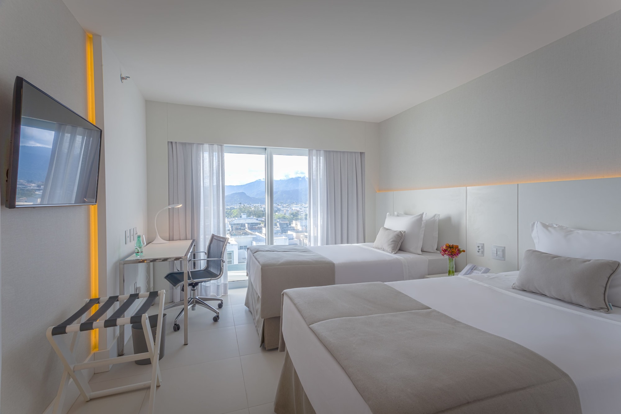 LUXURY, TWIN BEDS, SEA VIEW, BALCONY