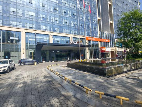 Hampton By Hilton Suining Hedong New District China 36/48