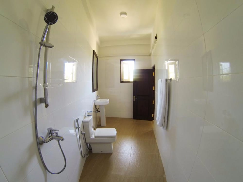 Hideaway Lodge 32/32
