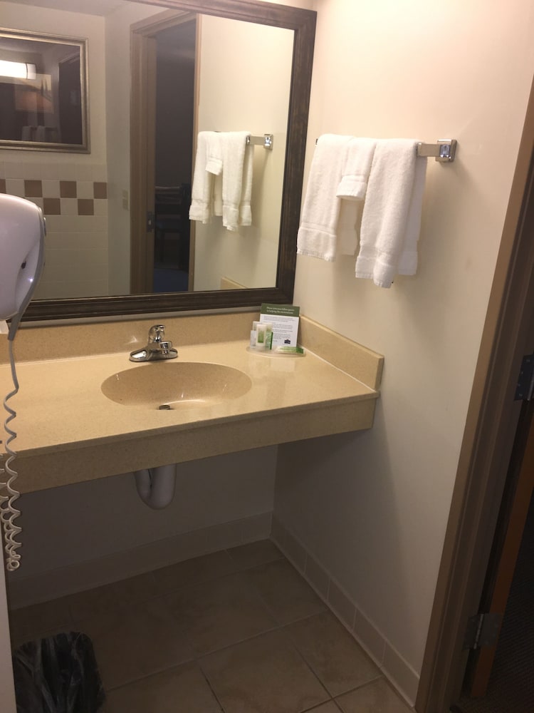 Americinn By Wyndham Monmouth 14/37