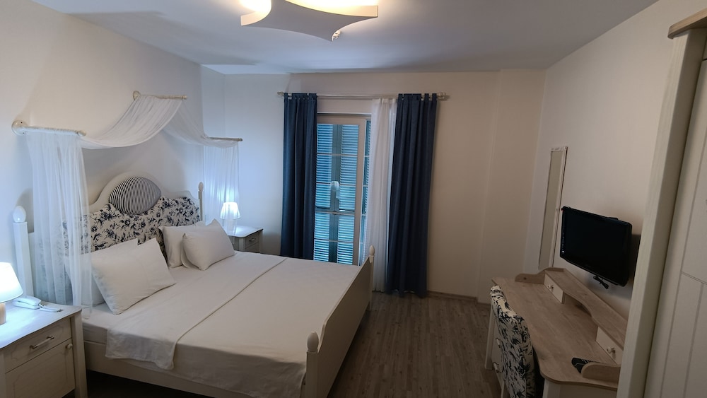 Mavi Konak Otel Alacati 22/49