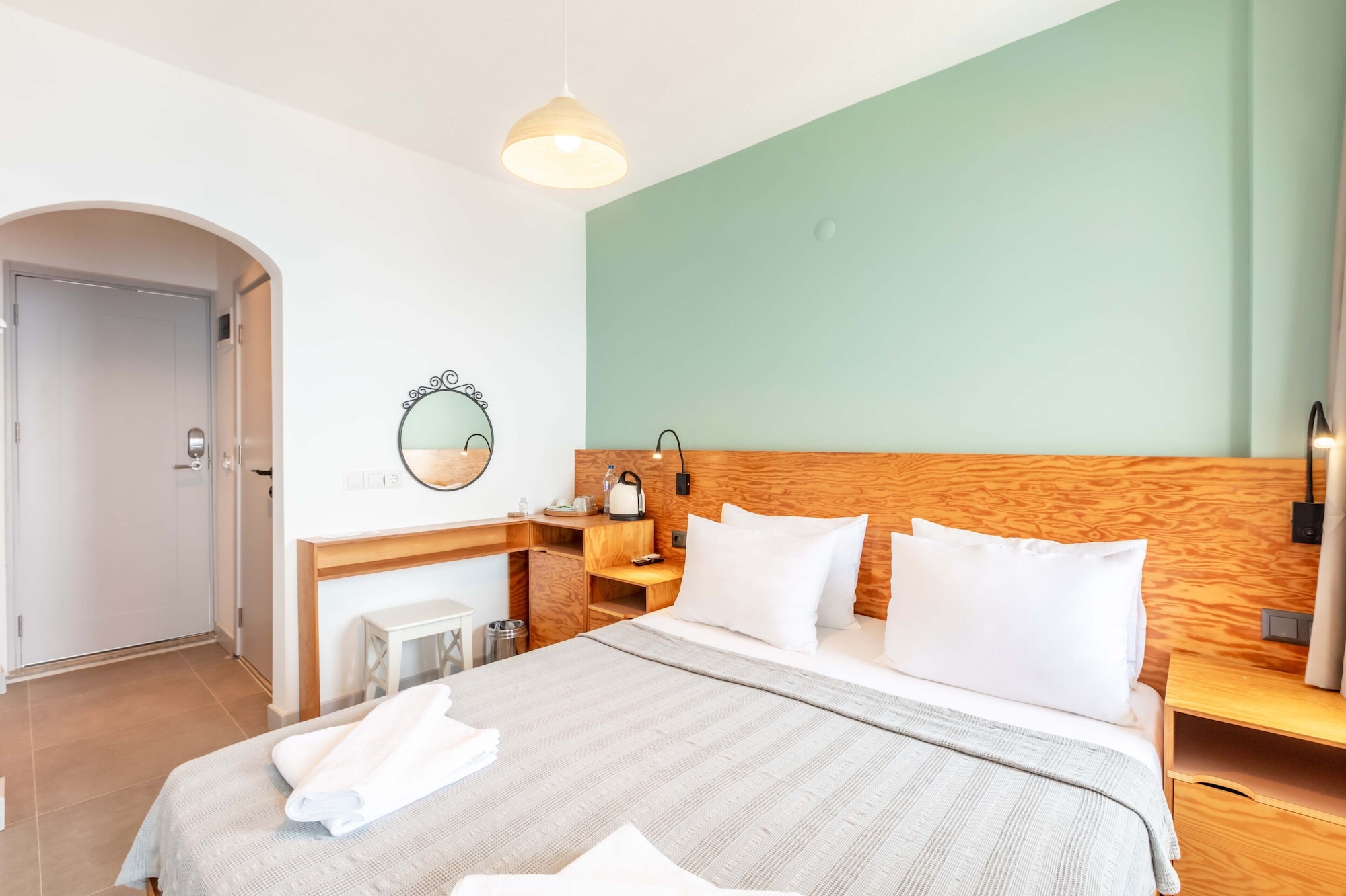 STANDARD, DOUBLE BED, SEA VIEW