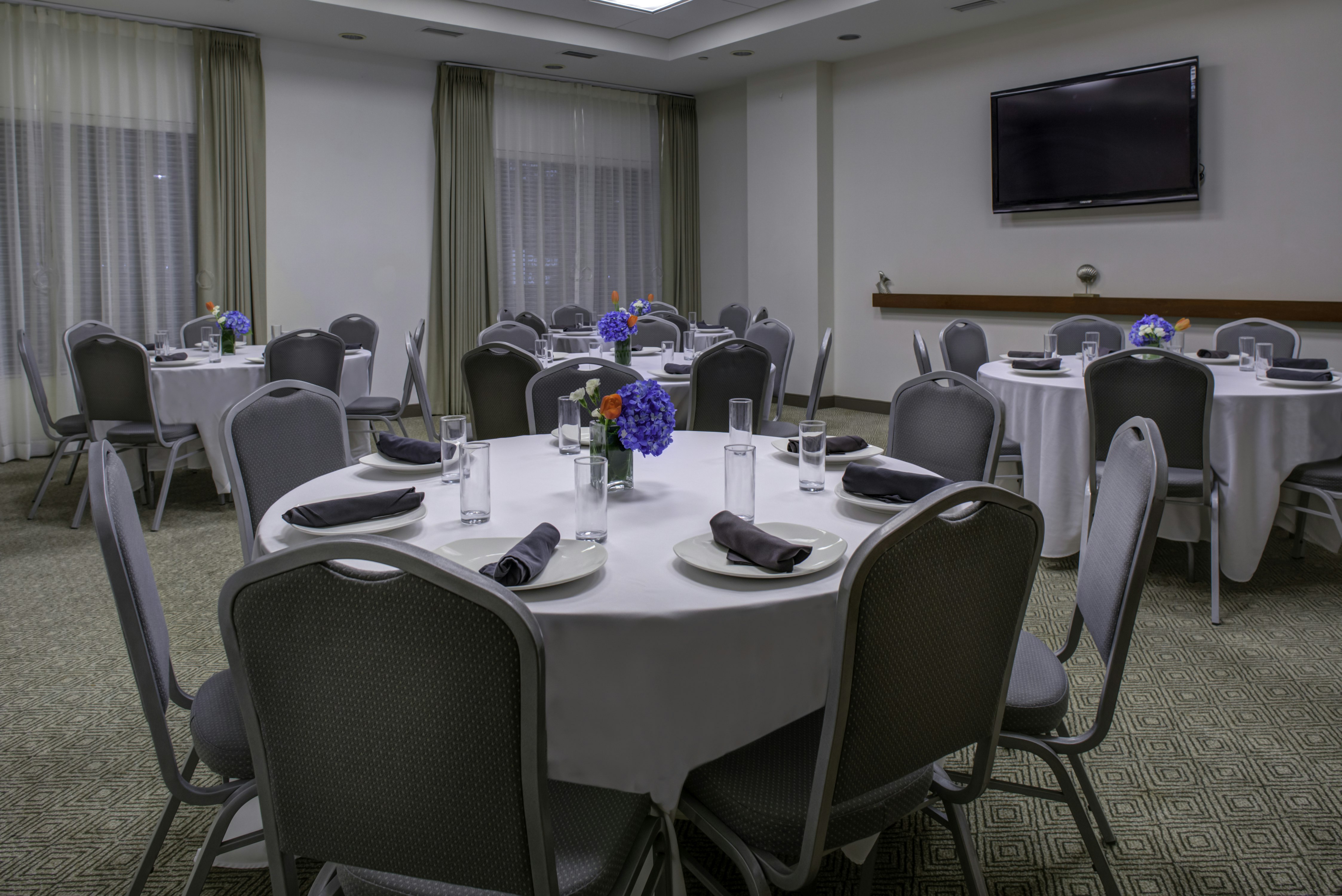 Doubletree By Hilton Hotel Biloxi 54/61