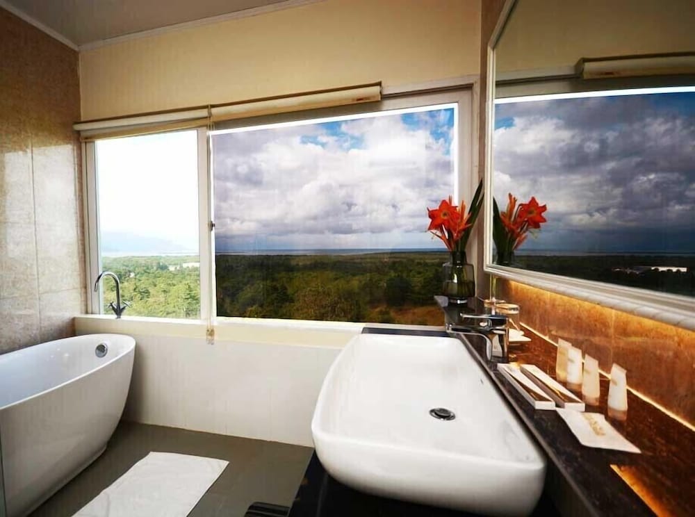 Panja Resort Palawan 50/50