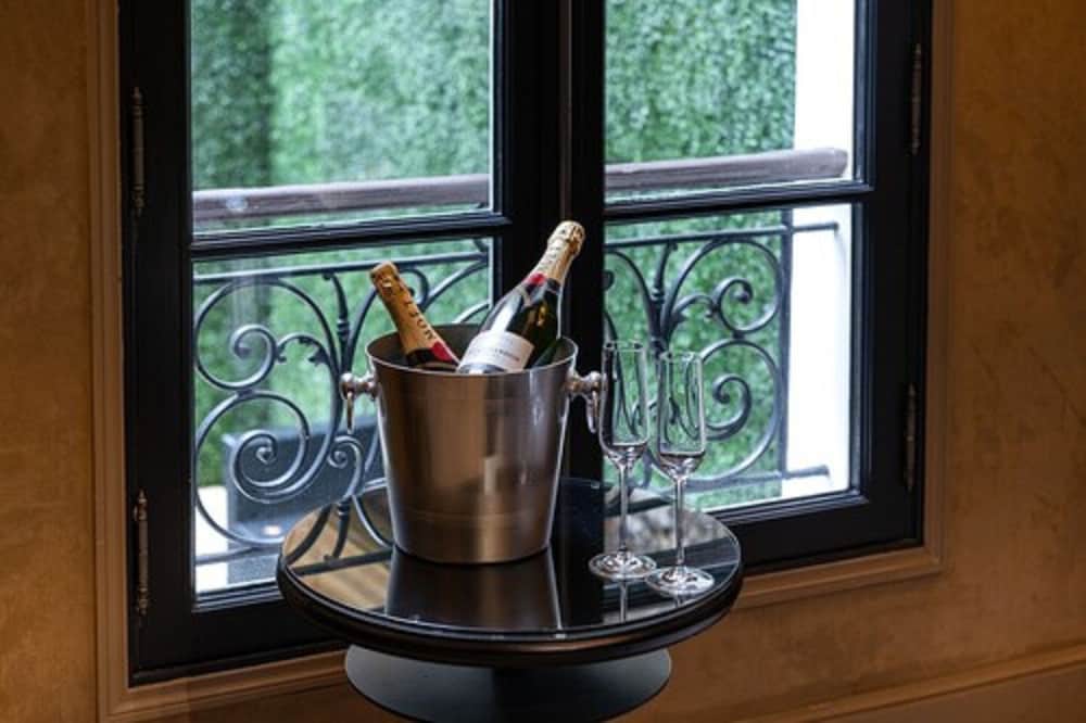 HOTEL VILLA GLAMOUR 18/30