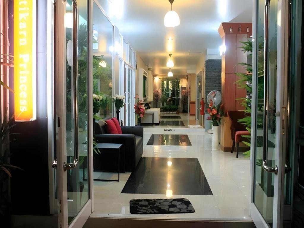 Atikarn Princess Hotel 12/39