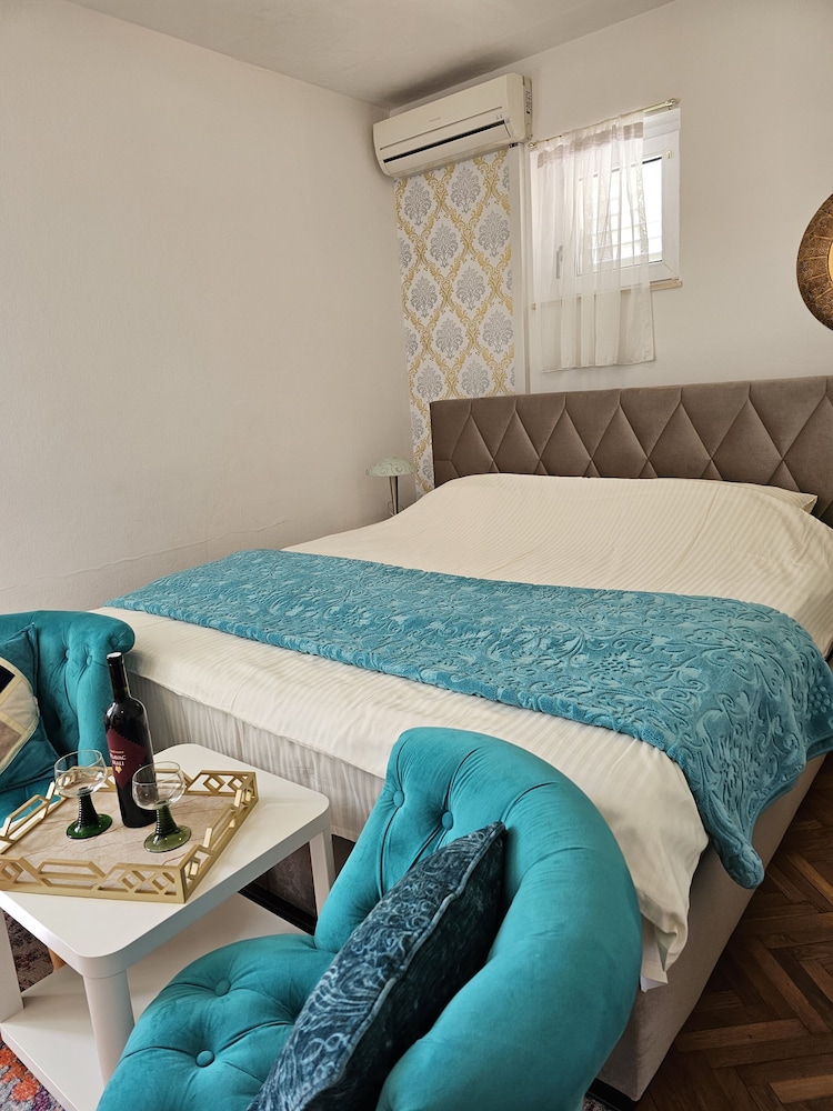 Adria Apartments 13/50
