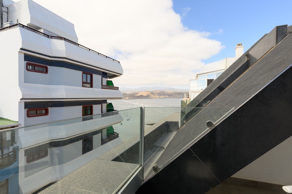 Canteras Suites 1/47